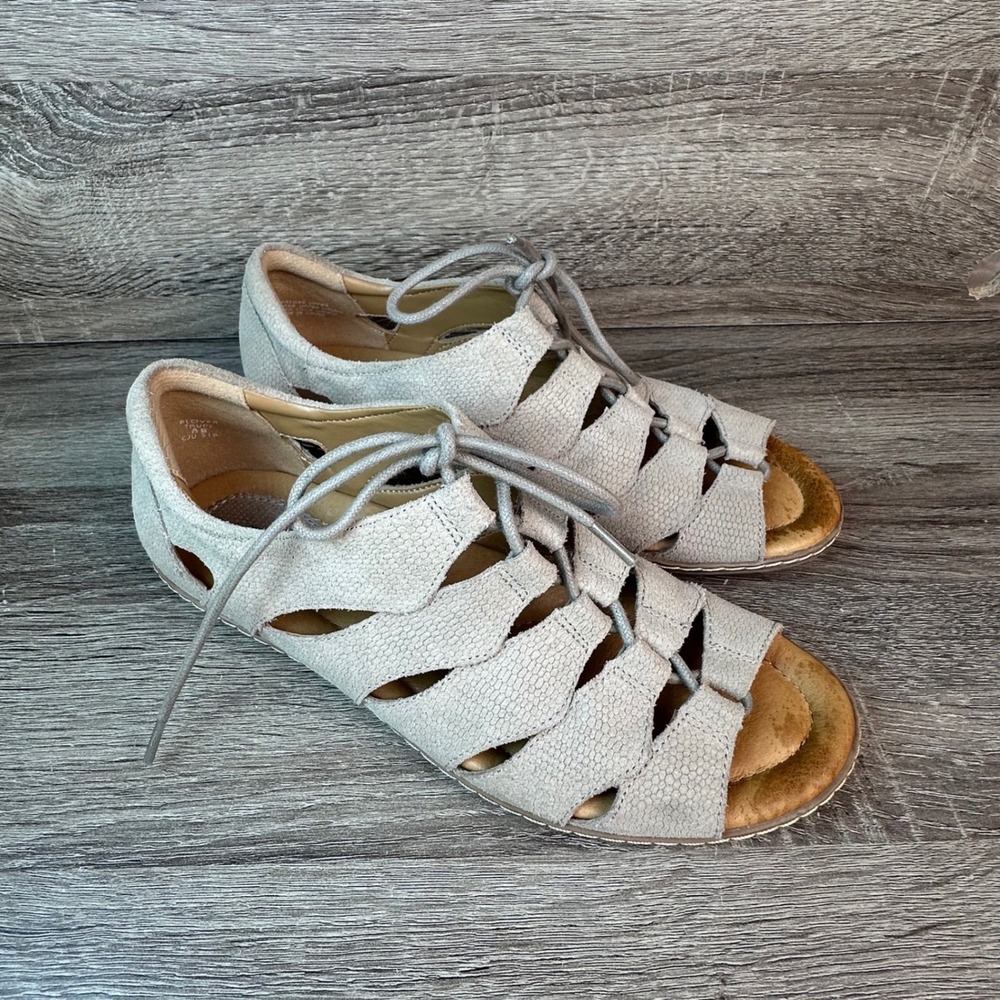 Earth Plover Sandals Taupe Nubuck Leather Gladiator Open Toe Women's Sz 8B